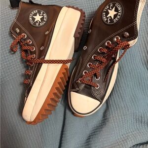 Converse Run Star Hike Platform Leather Hi Top Boot